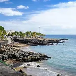 Willa La Retreat Tías