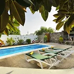 فيلة La Retreat